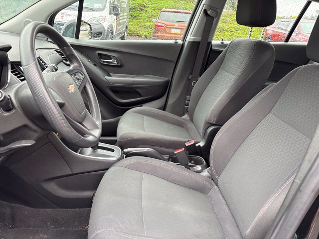 Used 2019 Chevrolet Trax LS AWD/4WD image 9
