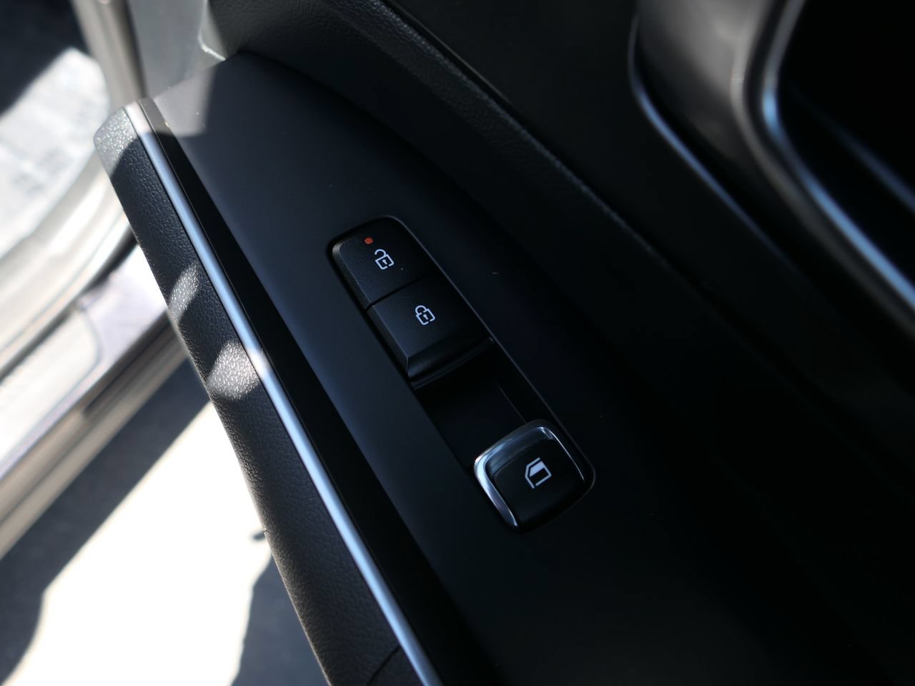 Certified 2026 Kia Sorento S FWD image 25