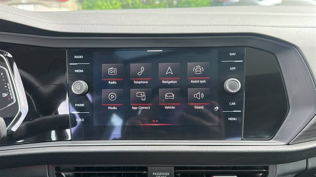 Used 2024 Volkswagen Jetta SEL FWD image 10