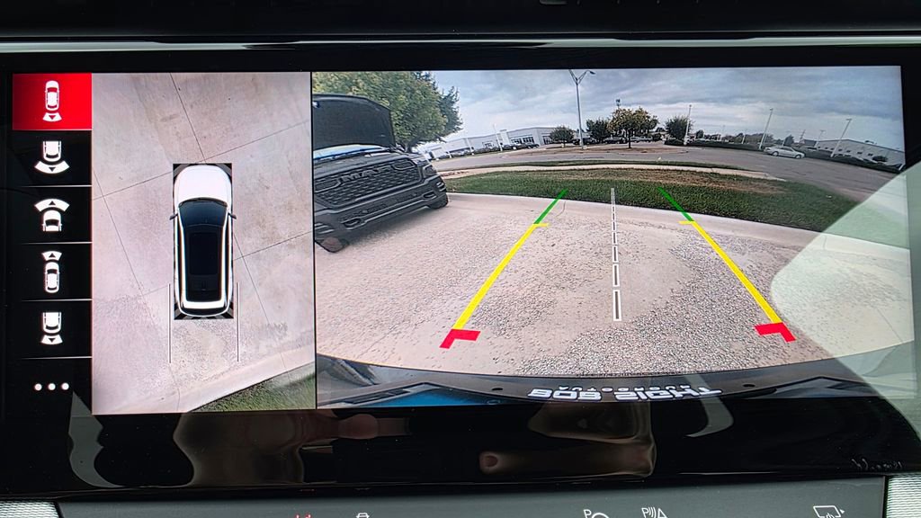 Used 2025 Jeep Wagoneer S Launch Edition image 36