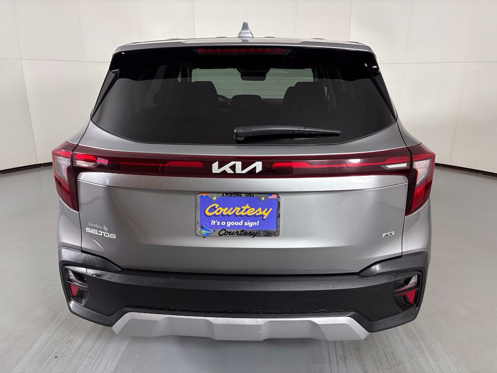 Used 2026 Kia Seltos LX AWD/4WD image 7