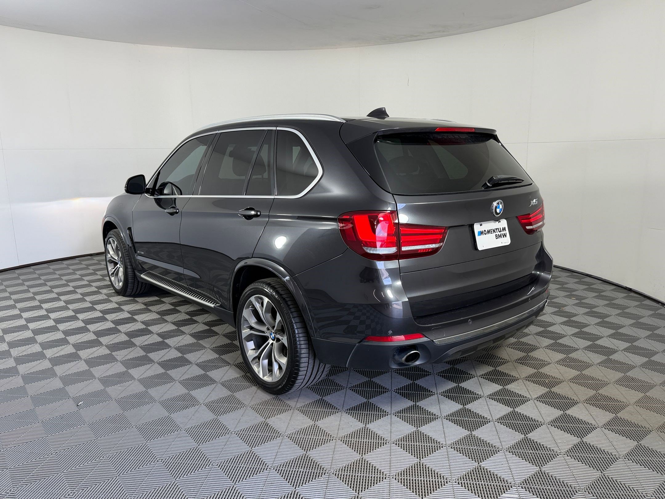 Used 2016 BMW X5 sDrive35i RWD image 3