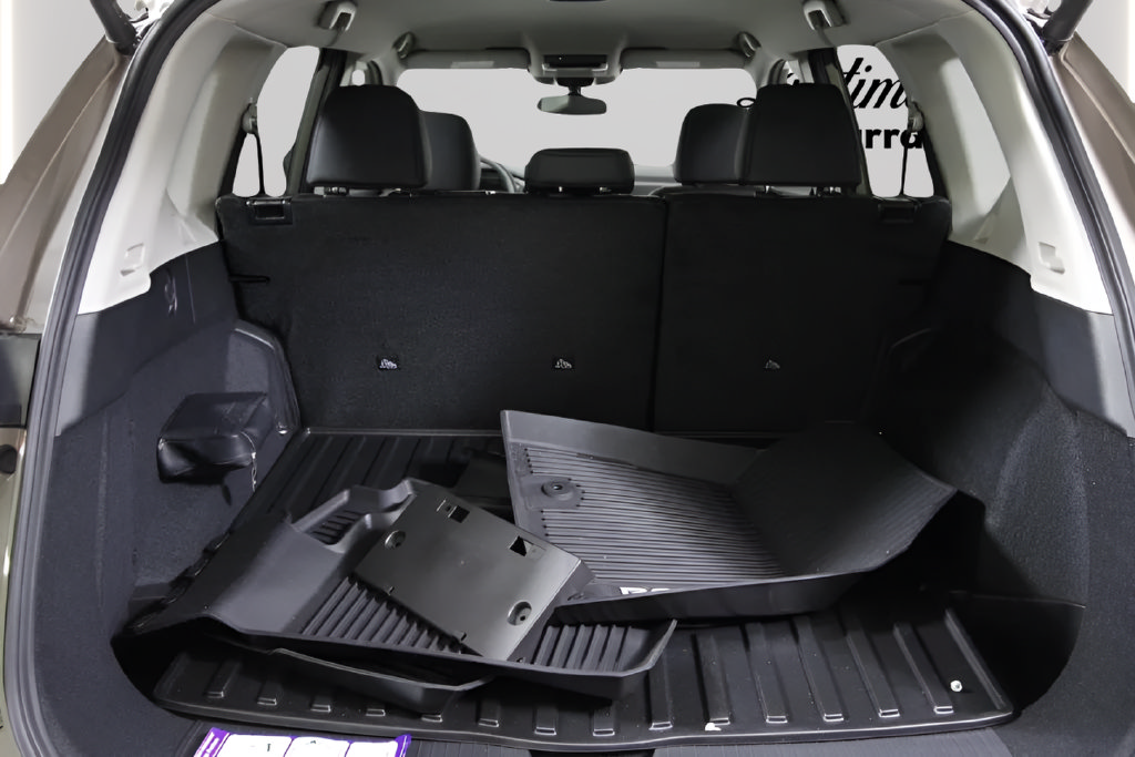 Used 2025 Nissan Rogue SV w/ Rock Creek Premium Package AWD/4WD image 16