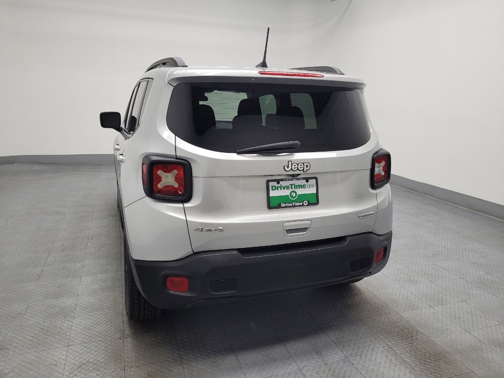 Used 2019 Jeep Renegade Latitude image 6