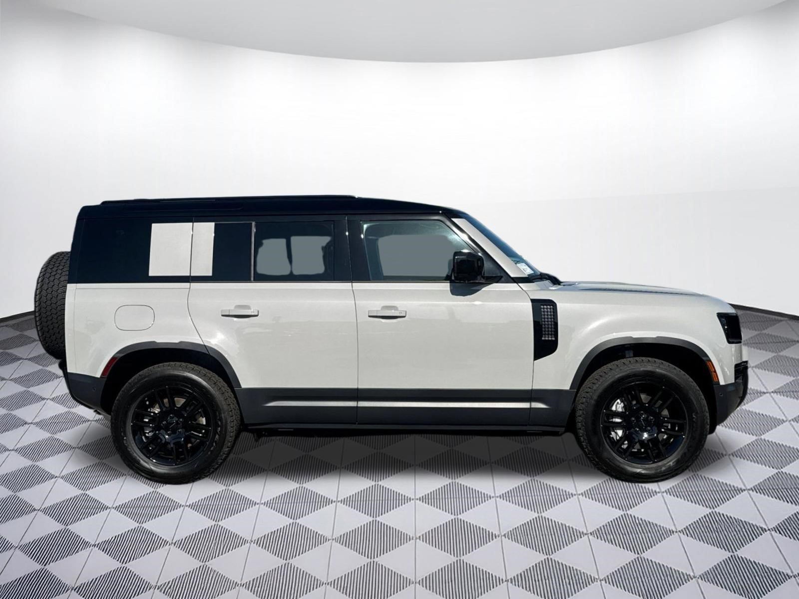 New 2026 Land Rover Defender 110 S AWD/4WD image 8