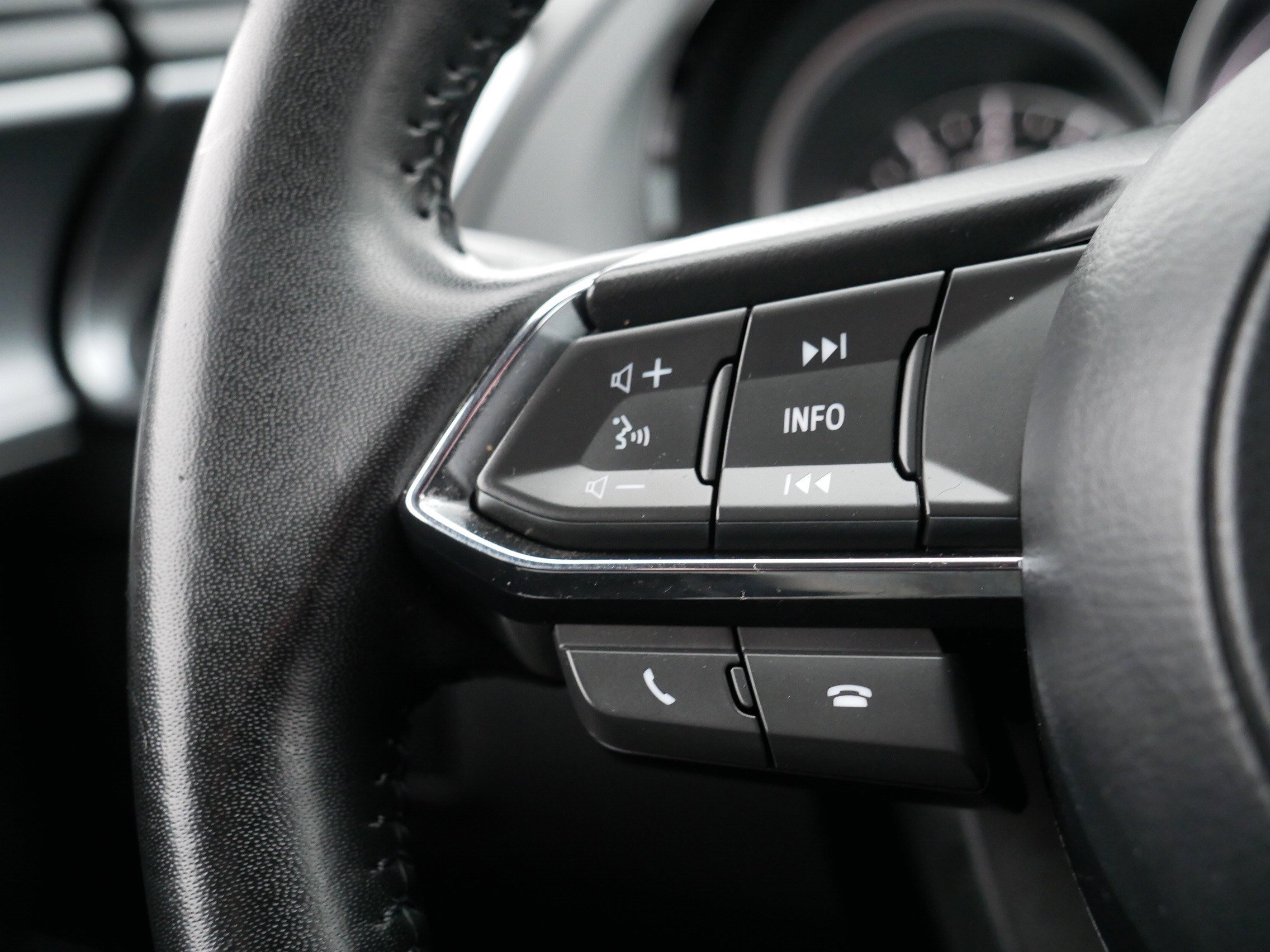 Used 2020 MAZDA CX-9 Touring image 28