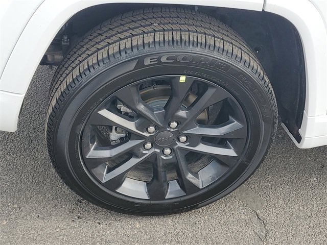 New 2026 Jeep Grand Cherokee Limited AWD/4WD image 5