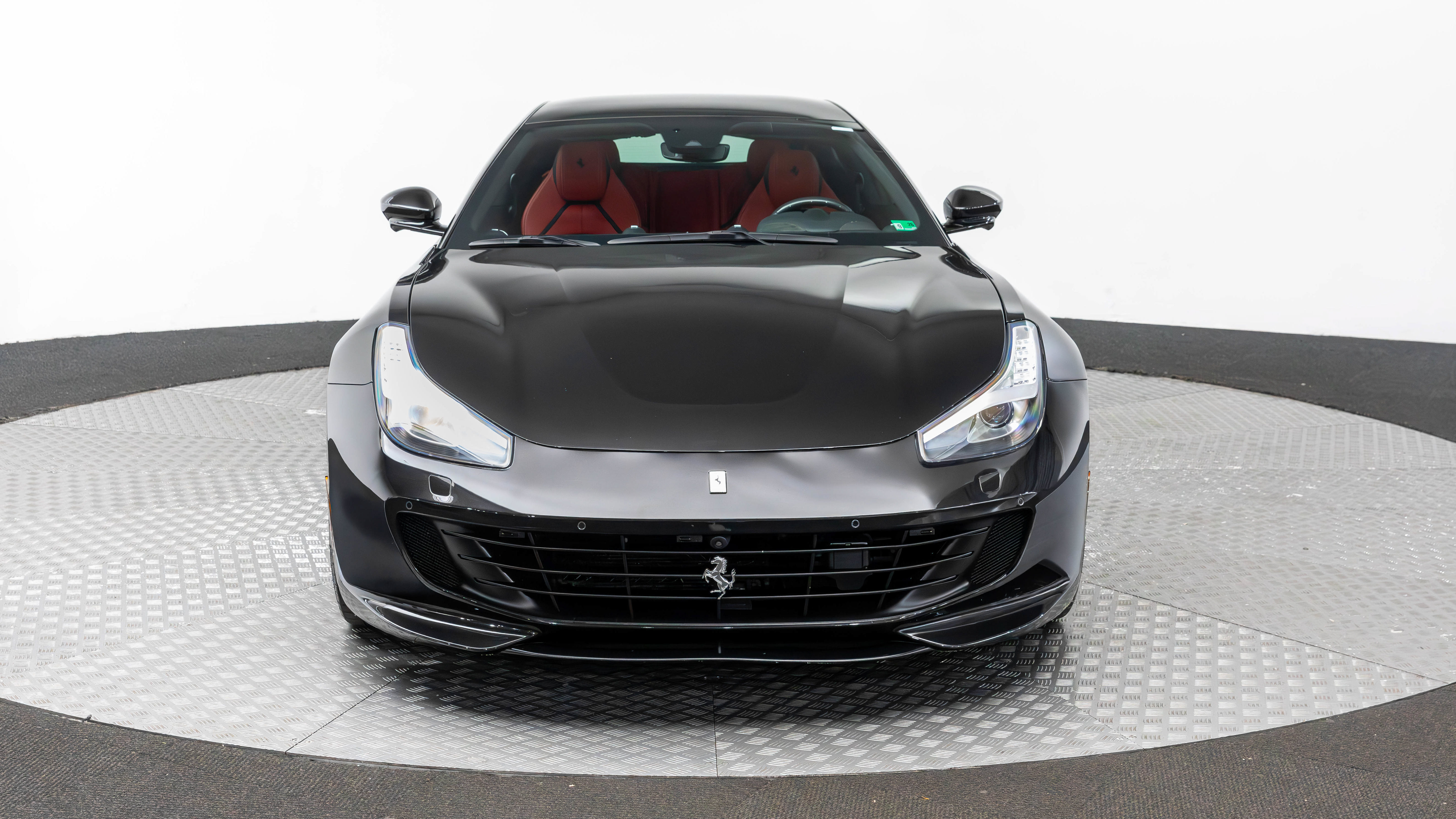 Used 2020 Ferrari GTC4Lusso T RWD image 10