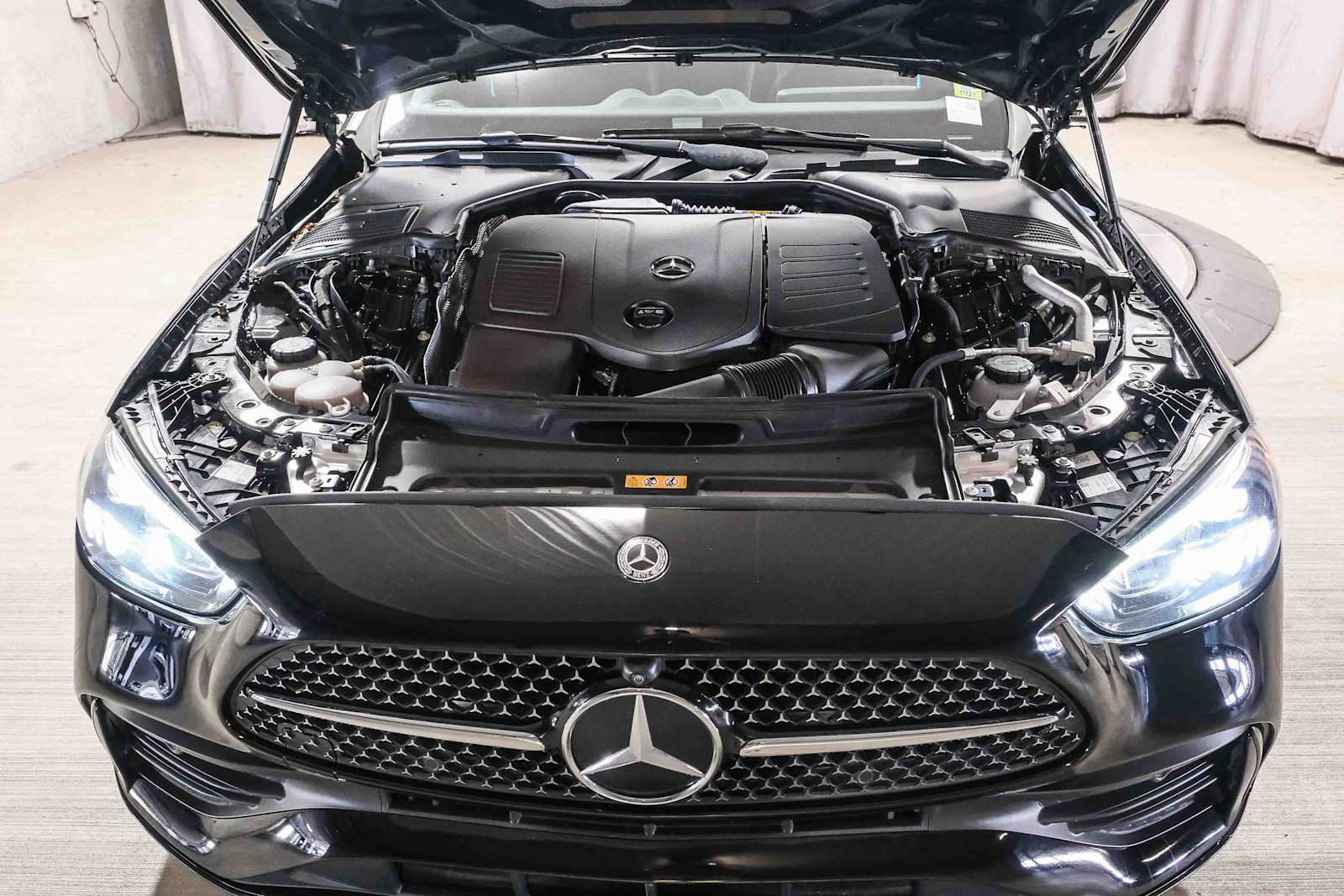 Certified 2022 Mercedes-Benz C 300 4MATIC Sedan image 34