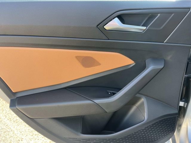 Used 2022 Volkswagen Jetta SEL FWD image 16