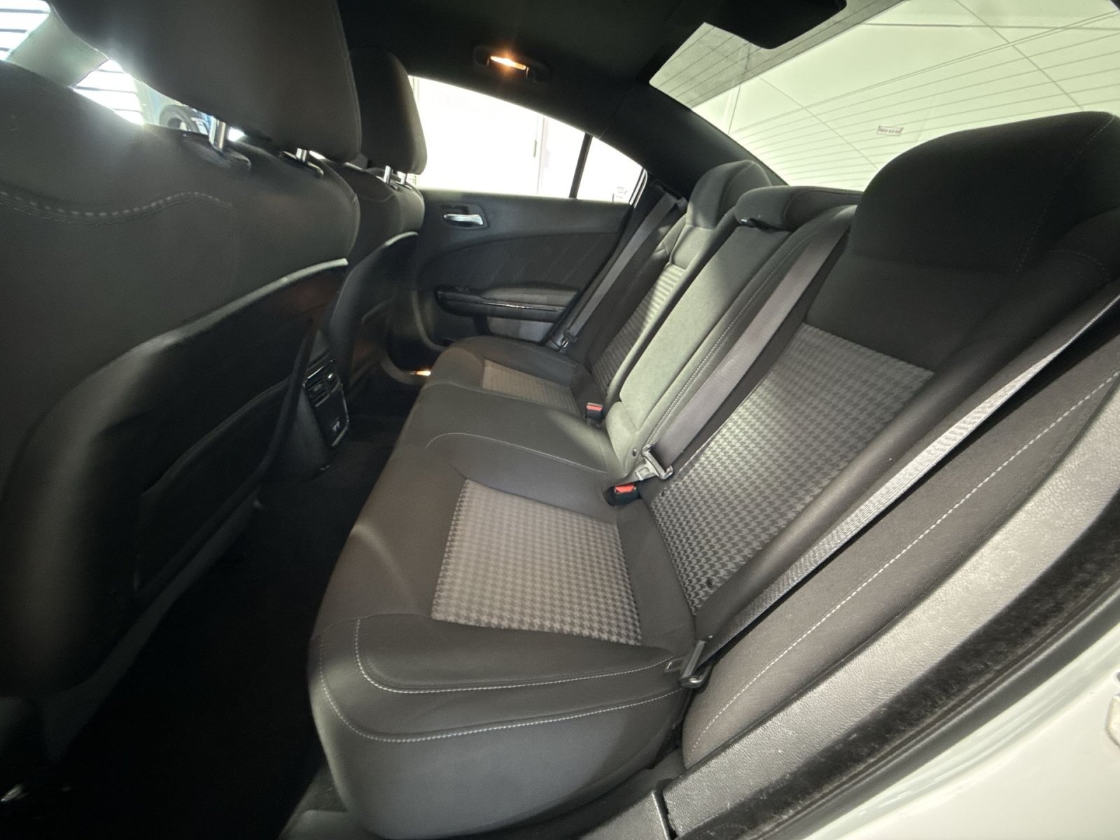 Used 2022 Dodge Charger R/T w/ Blacktop Package RWD image 25