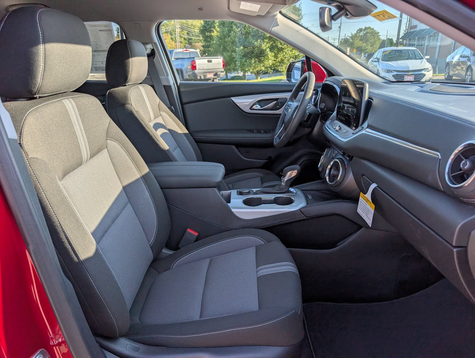 New 2026 Chevrolet Blazer LT w/ Convenience Package FWD image 7