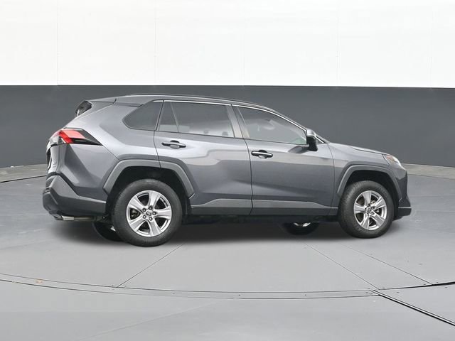 Used 2022 Toyota RAV4 XLE AWD/4WD image 52