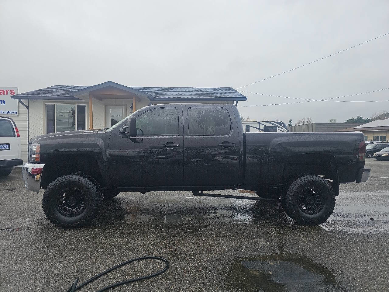 Used 2009 Chevrolet Silverado 2500 LT w/ Exterior Plus Package image 1