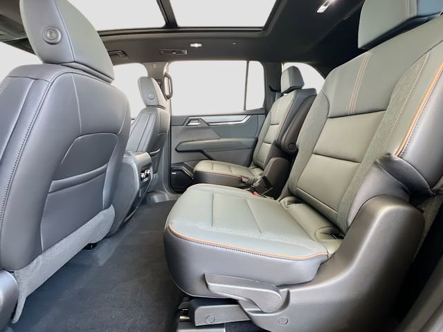 New 2026 GMC Acadia AT4 w/ Luxury Package image 17