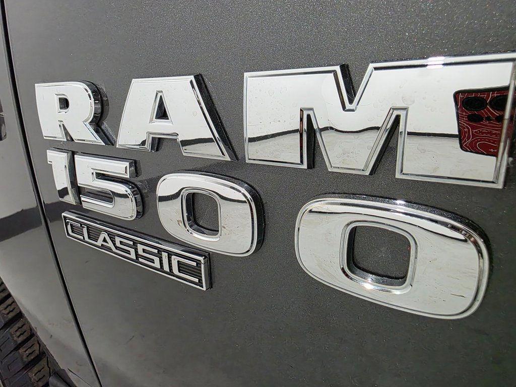 Used 2019 RAM 1500 Classic SLT image 33
