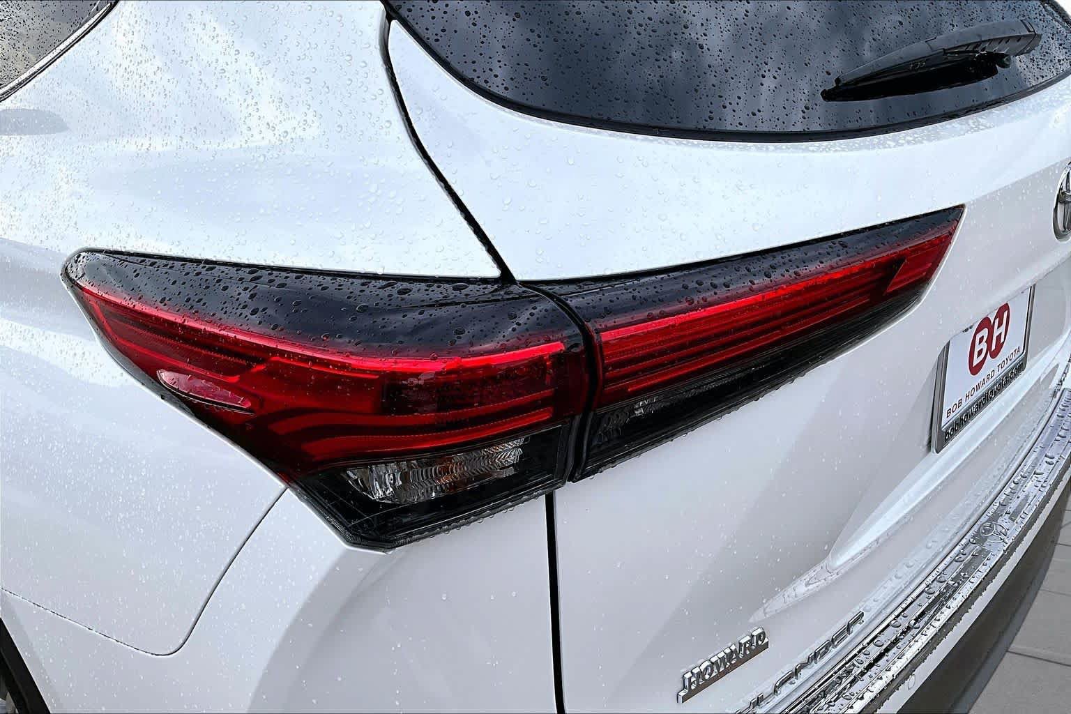 Used 2023 Toyota Highlander Platinum FWD image 29