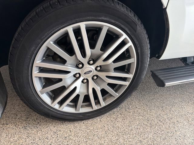 Used 2022 Ford Expedition Max Platinum AWD/4WD image 6