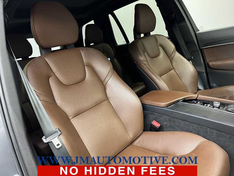 Used 2020 Volvo XC90 T6 Momentum AWD/4WD image 23
