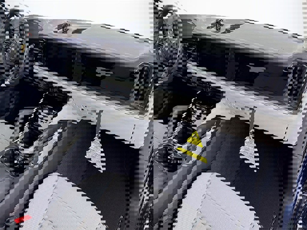 New 2026 Porsche Cayenne S image 32