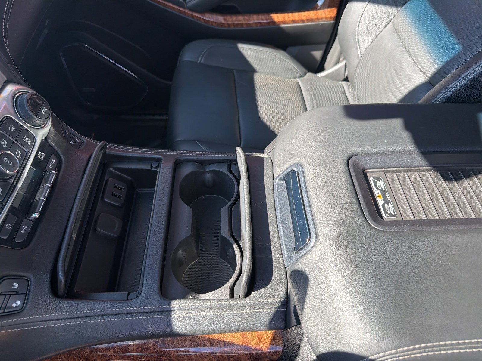 Used 2018 Chevrolet Tahoe Premier image 33