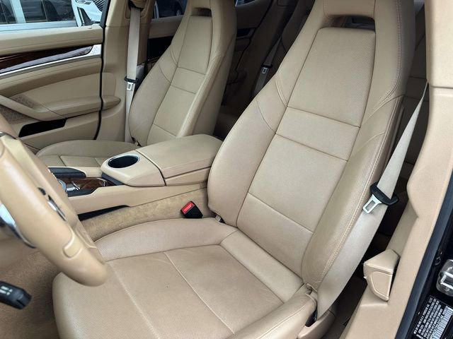 Used 2013 Porsche Panamera 4 image 51