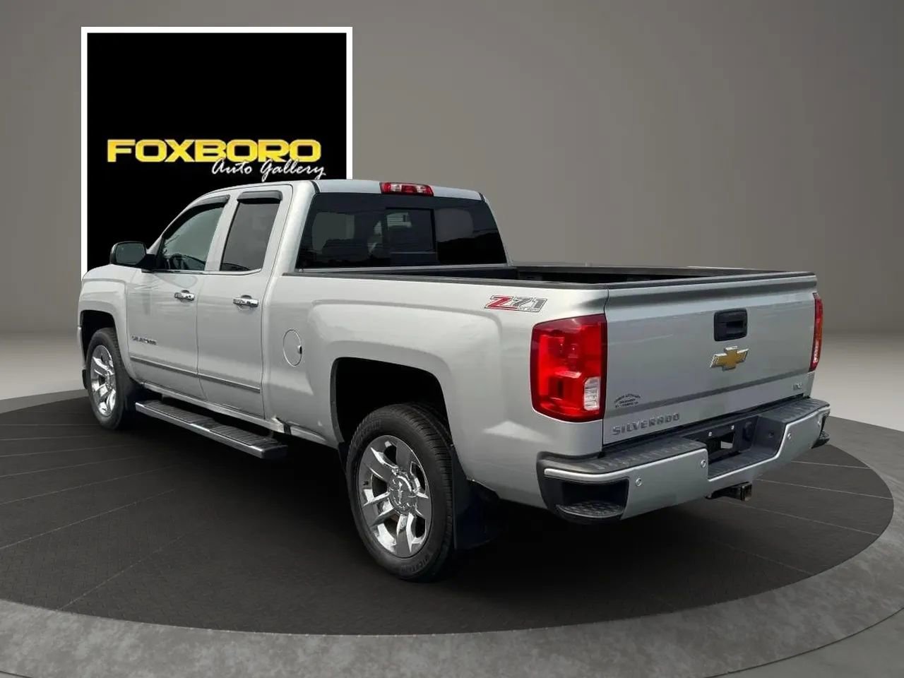 Used 2017 Chevrolet Silverado 1500 LTZ Z71 w/ LTZ Plus Package image 7