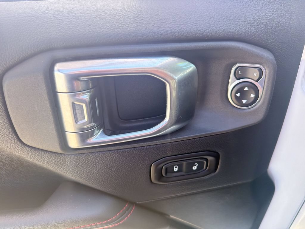 Used 2026 Jeep Gladiator Rubicon w/ Safety Group AWD/4WD image 15