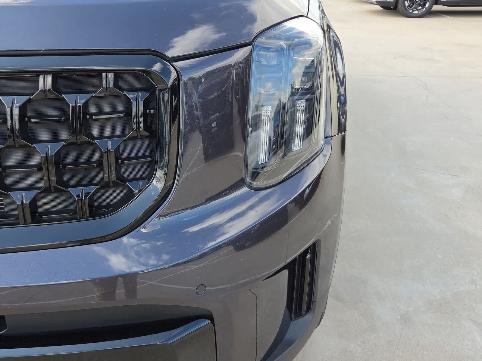 Certified 2025 Kia Telluride SX Prestige X-Line AWD/4WD image 10