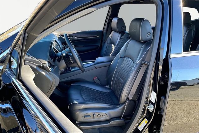 Used 2024 Buick Enclave Avenir w/ Avenir Technology Package image 15