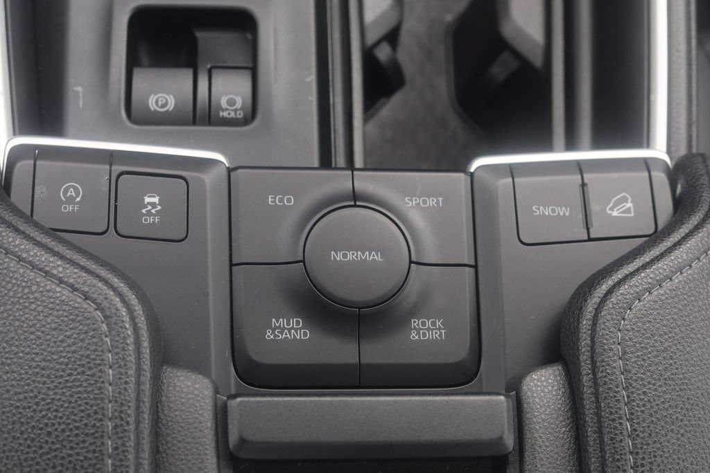 Used 2025 Toyota Grand Highlander AWD image 31