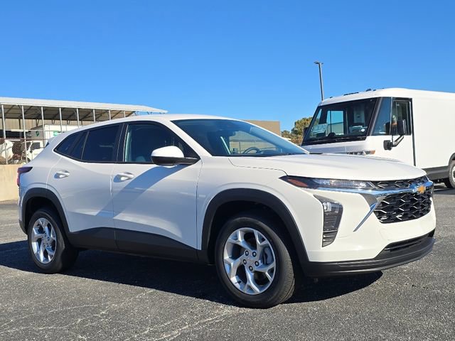 New 2026 Chevrolet Trax LS