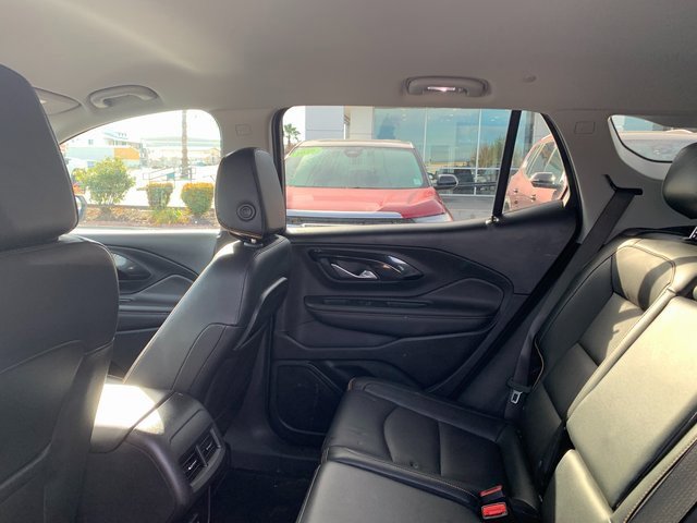 Used 2022 GMC Terrain AT4 image 12