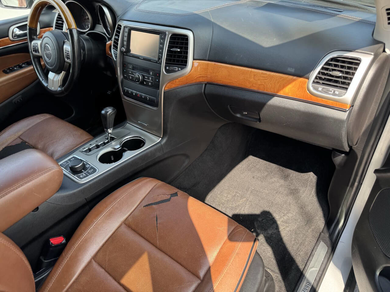 Used 2012 Jeep Grand Cherokee Overland image 38