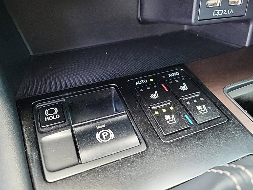 Used 2020 Lexus RX 350 AWD w/ Premium Package image 29