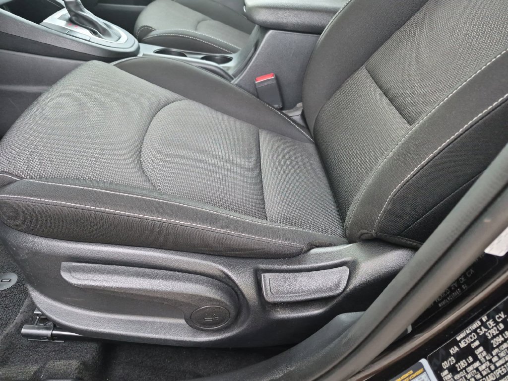 Used 2023 Kia Forte LXS FWD image 15