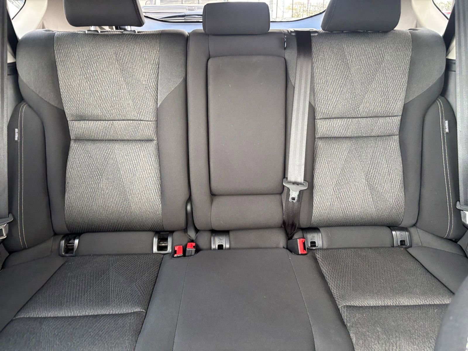 Used 2025 Nissan Rogue SV FWD image 40