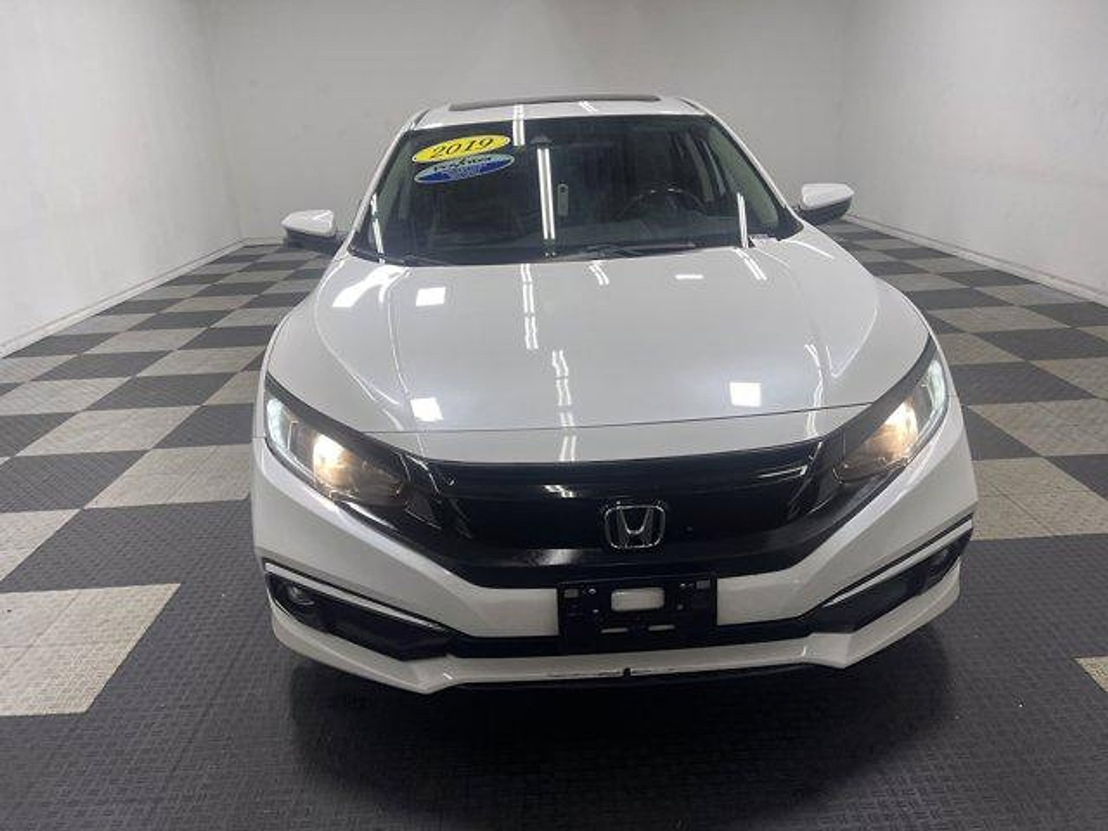 Used 2019 Honda Civic EX-L image 6