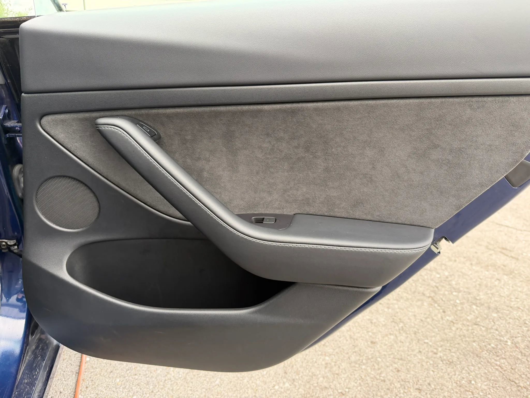 Used 2023 Tesla Model 3 Standard Range image 29