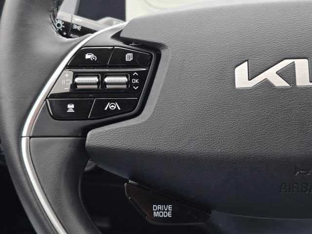 Certified 2024 Kia EV6 Light AWD/4WD image 34