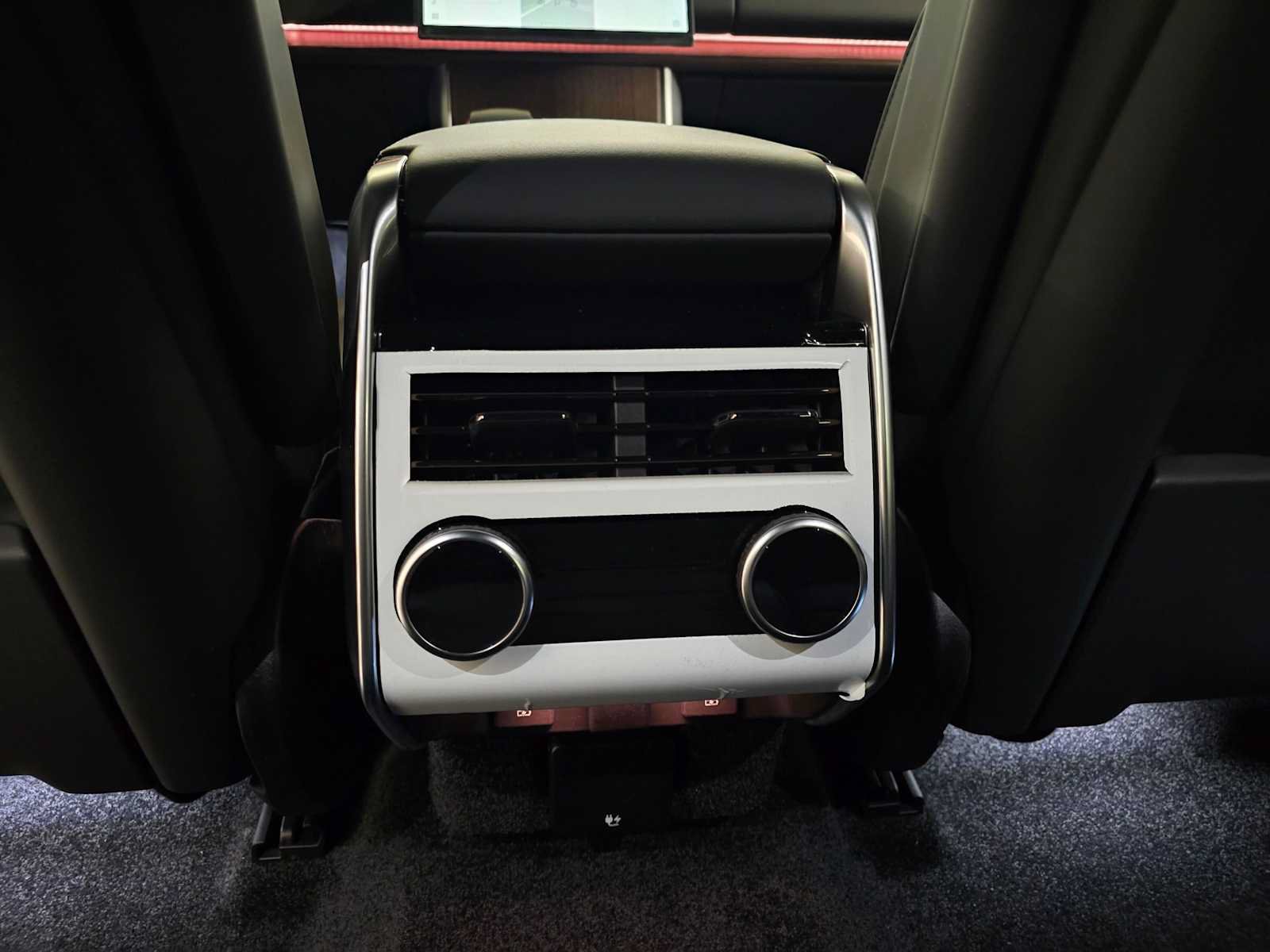 New 2026 Land Rover Range Rover SE AWD/4WD image 19