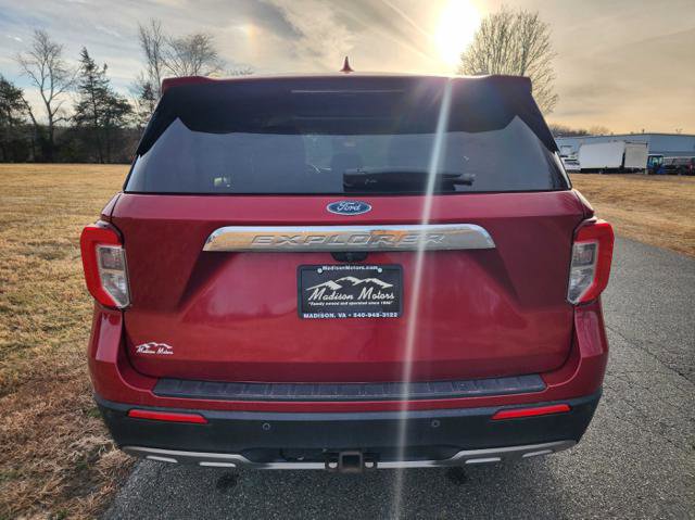 Used 2020 Ford Explorer XLT w/ Equipment Group 202A image 7