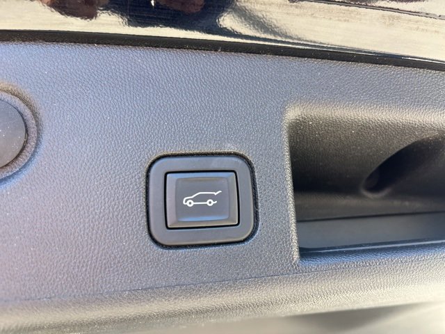 Used 2023 Chevrolet Equinox LT image 7