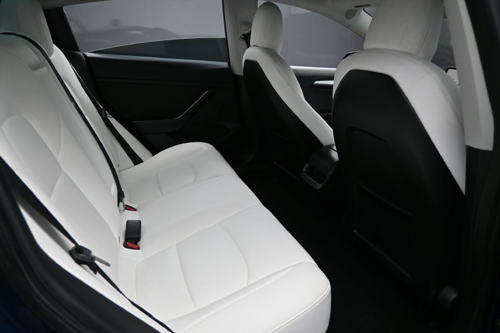 Used 2022 Tesla Model 3 Long Range AWD/4WD image 26