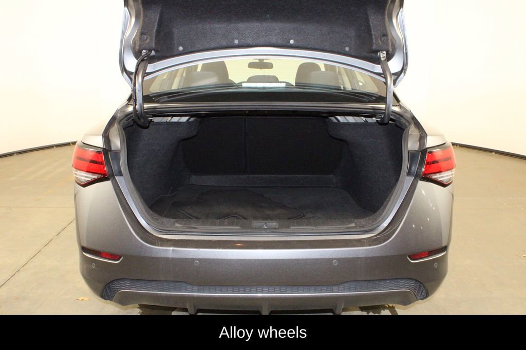 Used 2021 Nissan Sentra SV image 13