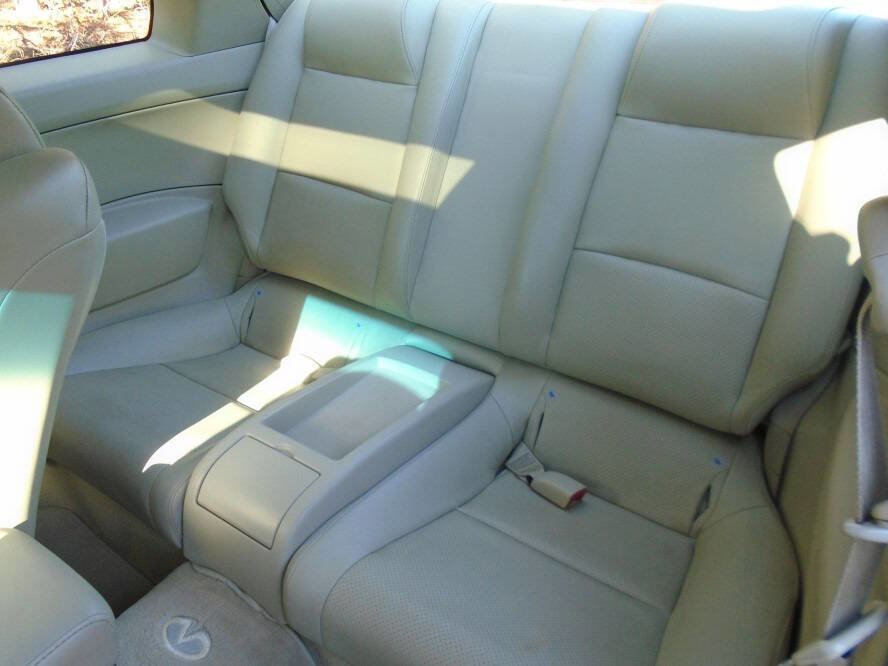 Used 2004 INFINITI G35 Coupe w/ Premium Pkg image 11