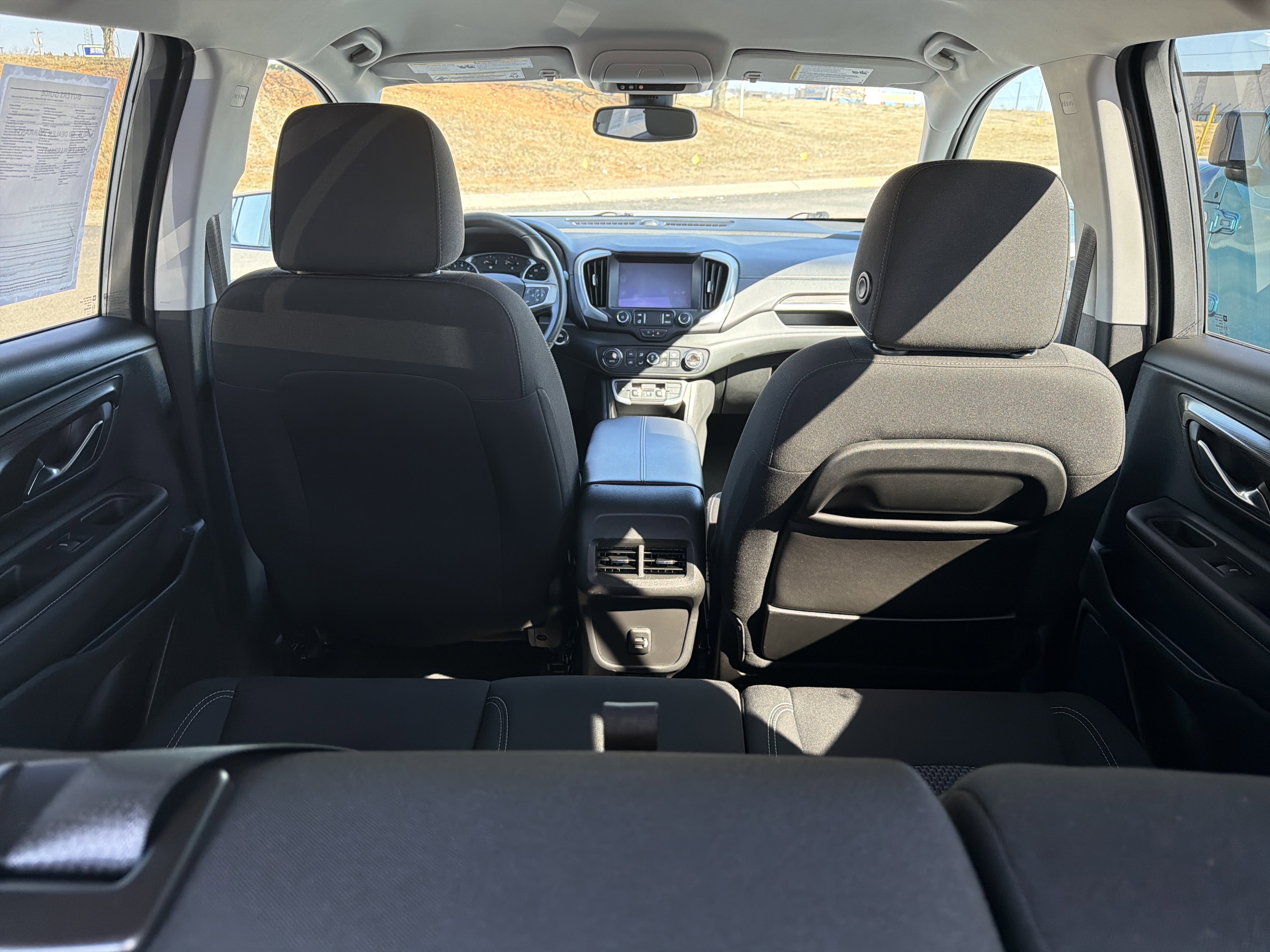 Used 2022 GMC Terrain SLE w/ Driver Convenience Package image 15