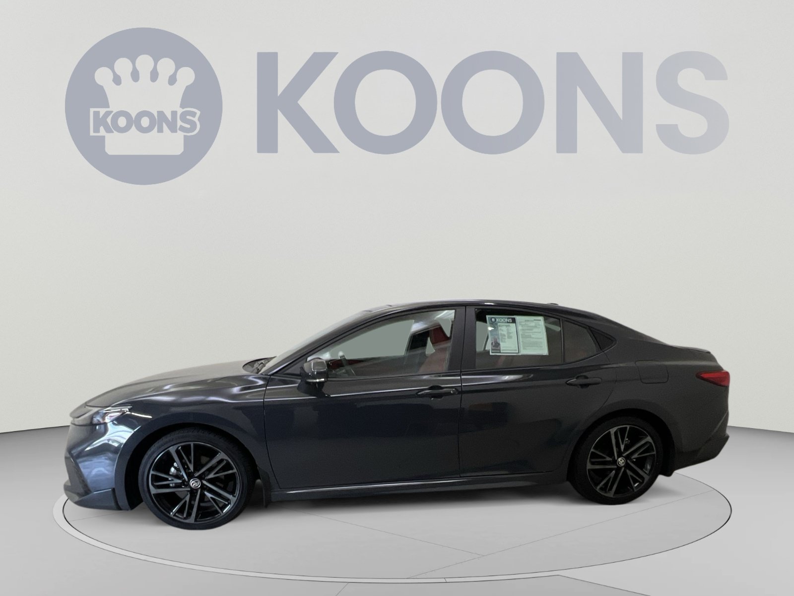 Used 2025 Toyota Camry XSE w/ Premium Plus Package FWD image 5