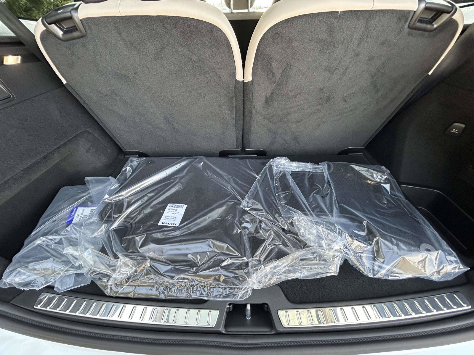 New 2026 Volvo XC90 B6 Plus AWD/4WD image 18