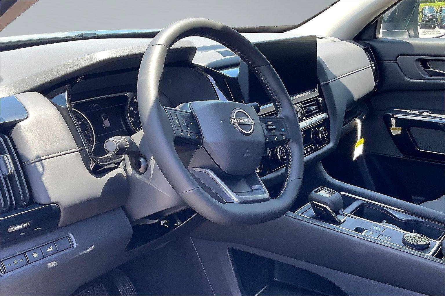 New 2026 Nissan Pathfinder SV AWD/4WD image 6